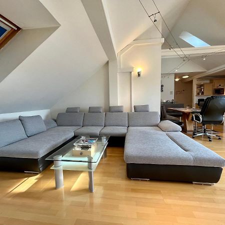 Atemberaubendes Loft Mit Pool Appartement Wenen Buitenkant foto