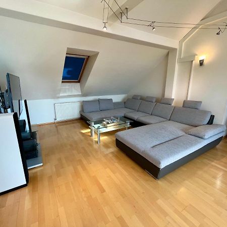 Atemberaubendes Loft Mit Pool Appartement Wenen Buitenkant foto